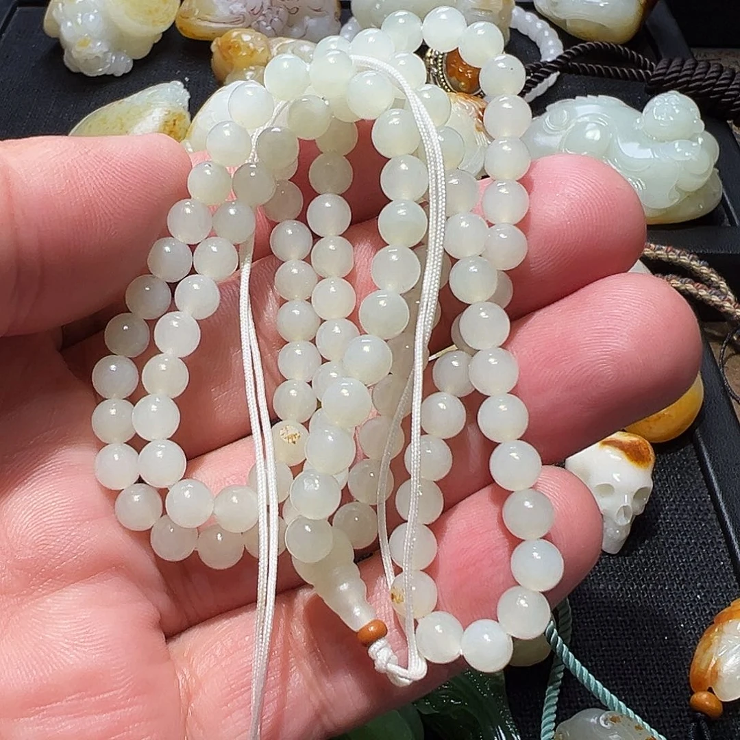 和田玉颈饰未镶嵌