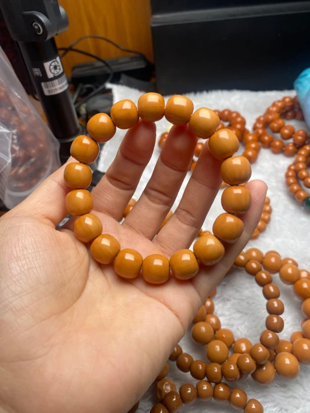 猴头核桃手串，龙岩打磨老型尺寸11。12。13油性足上色快