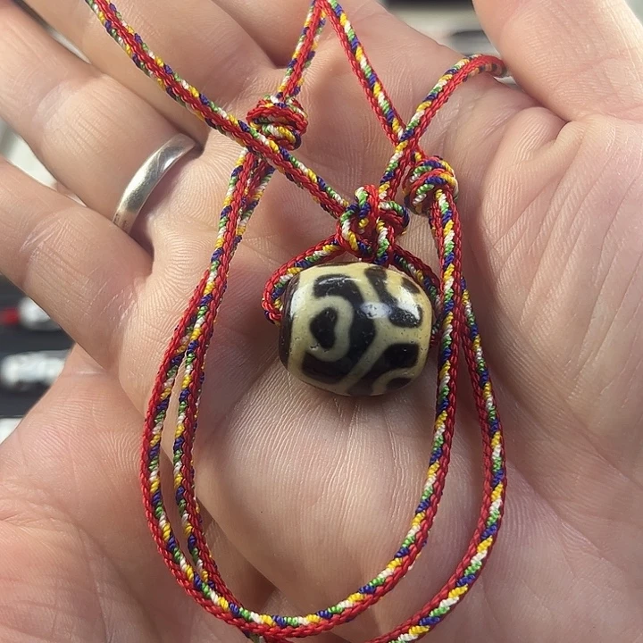 玛瑙/玉髓颈饰合金
