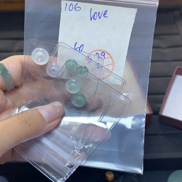 定制翡翠未镶嵌ᶫ**ᵉ