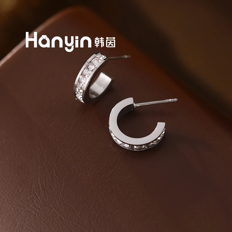 钛钢合成锆石耳饰 极简个性不掉色闪亮时尚气质百搭小众耳钉
