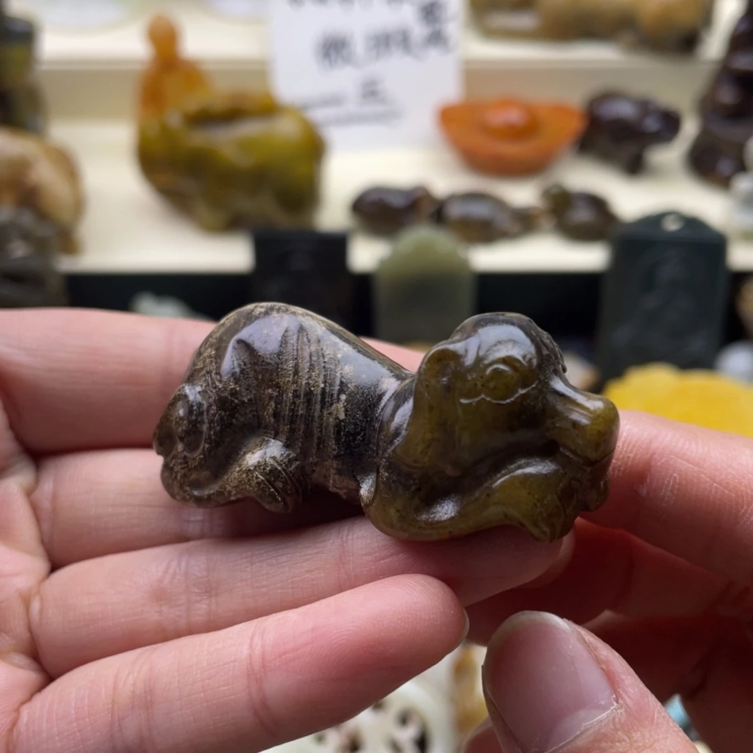 未镶嵌蛇纹石玉颈饰172