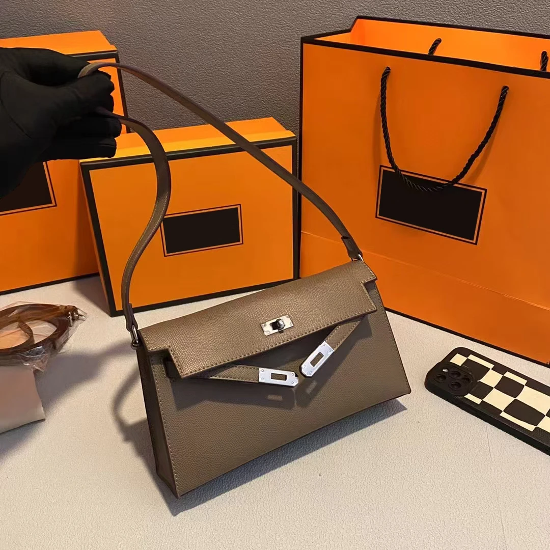 包包女百搭单肩腋下包高级感新款斜挎女包复古手提法棍包