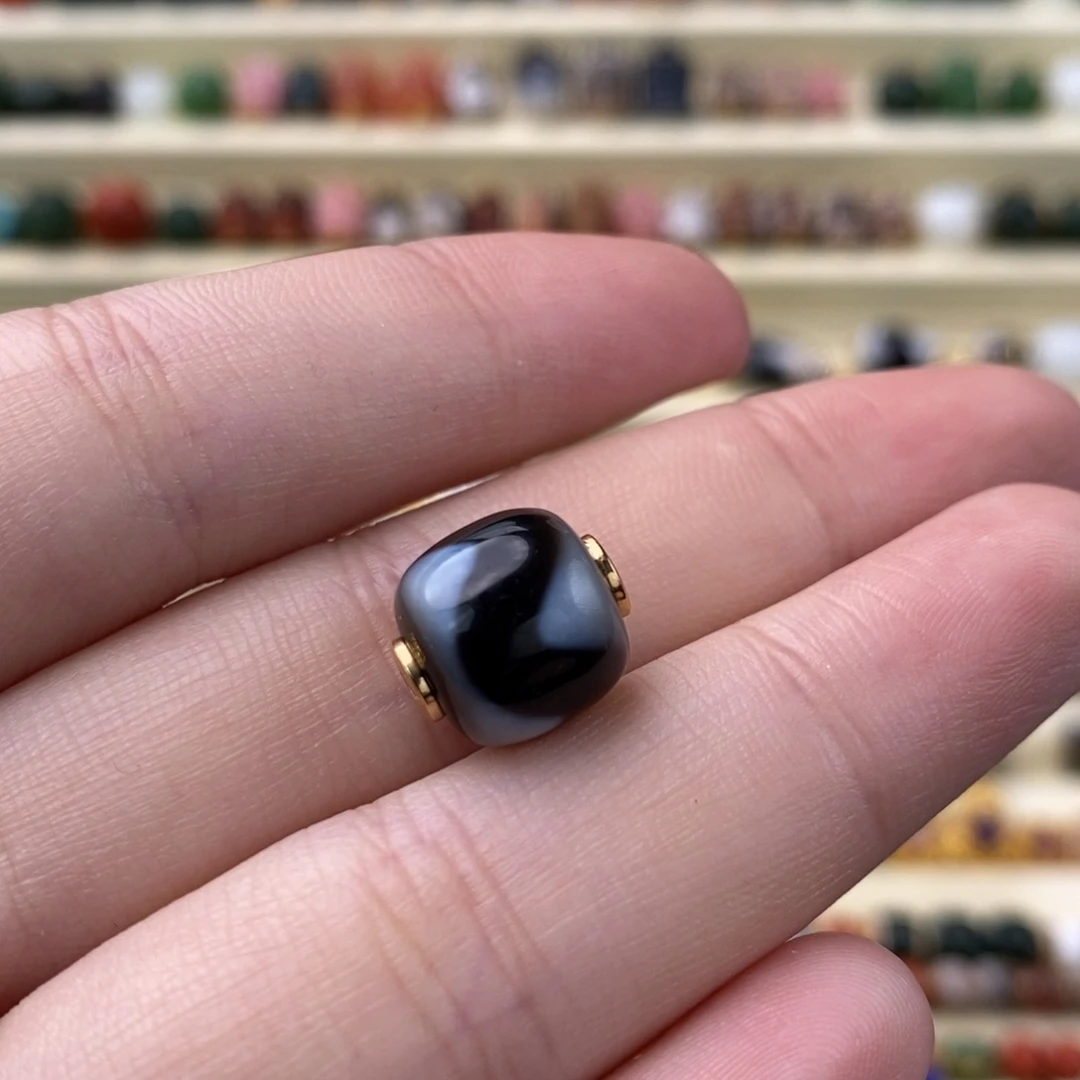 玛瑙/玉髓18K金镶嵌颈饰