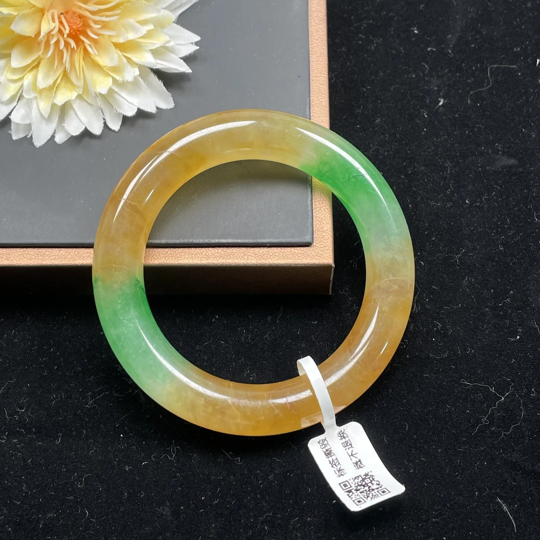 A0146圆条57圈口翡翠手镯