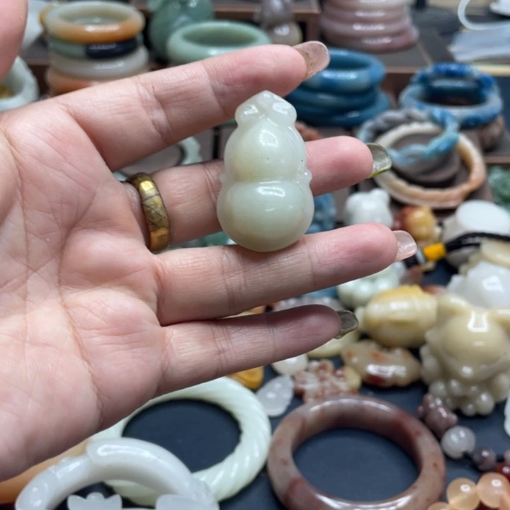 合金手链石英质玉