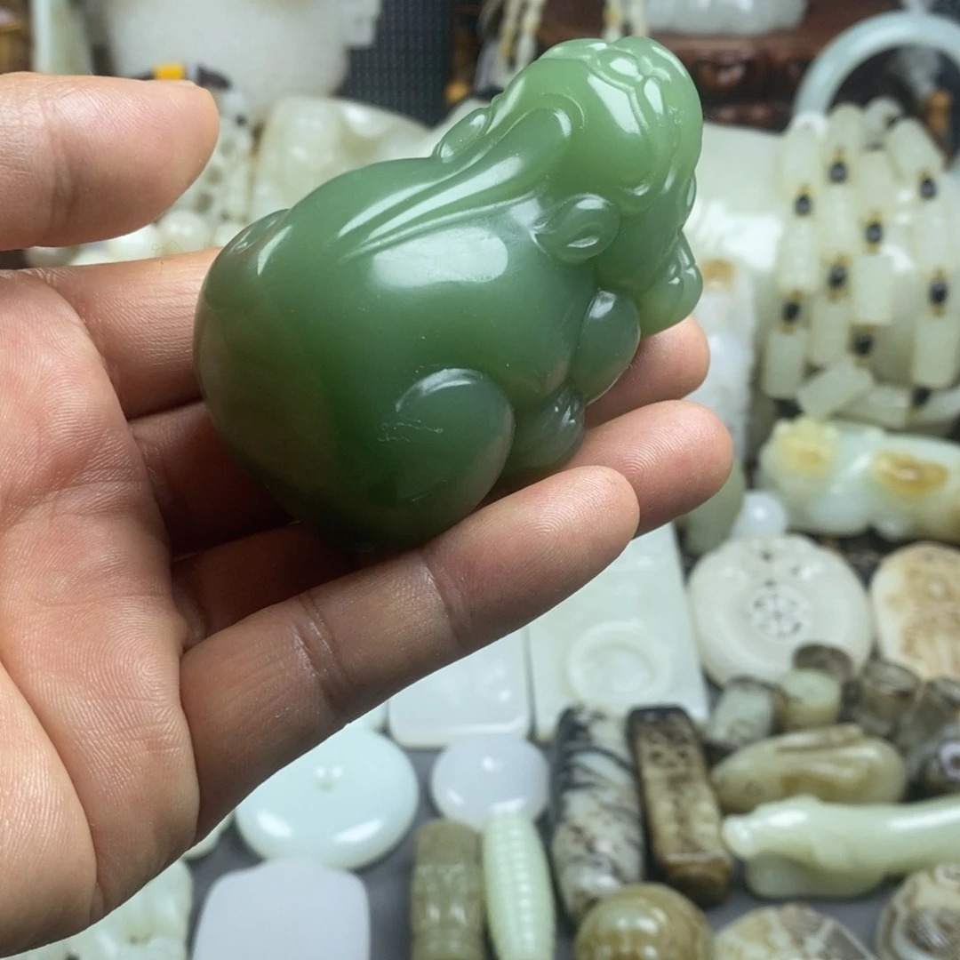 和田玉（糖玉）未镶嵌颈饰