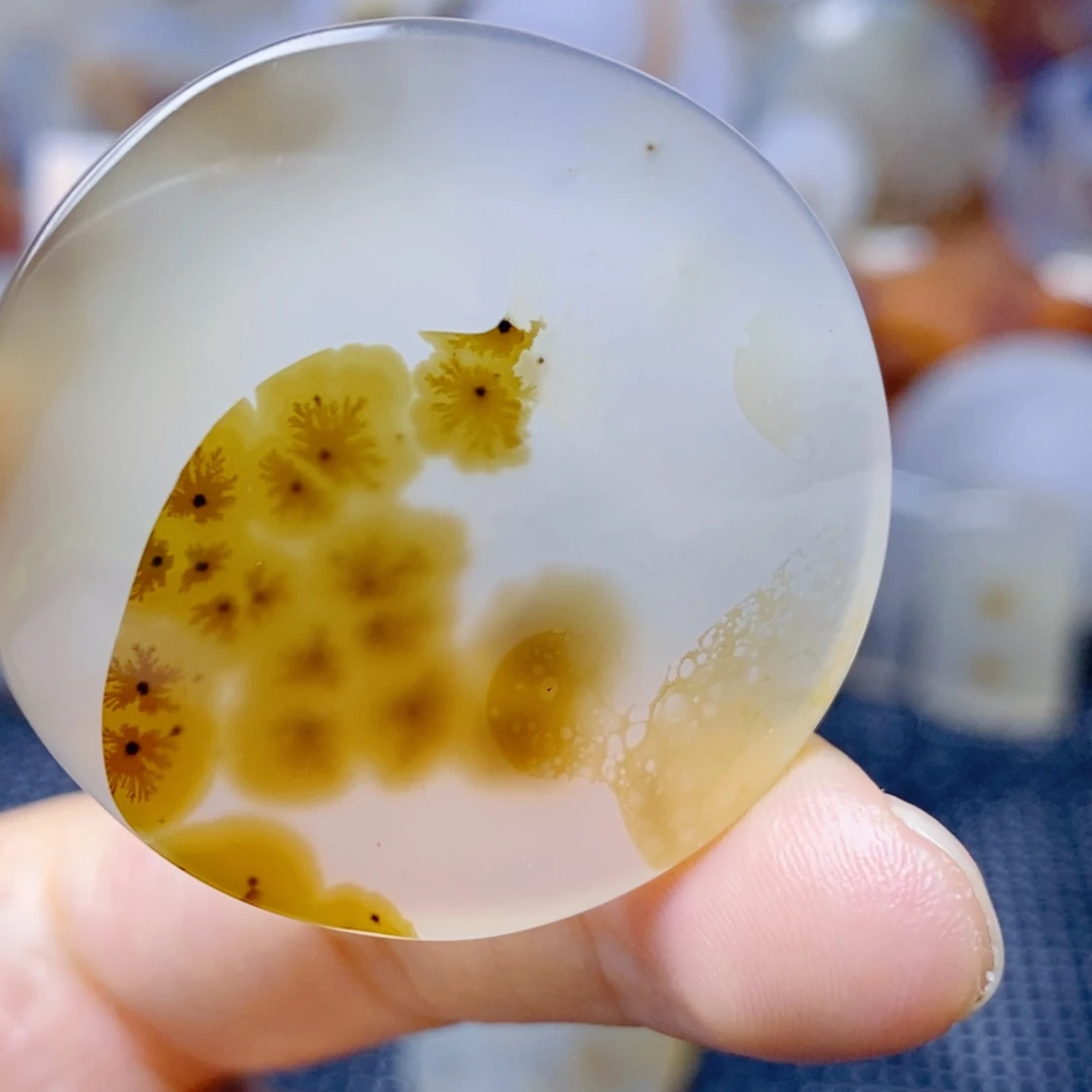 玛瑙/玉髓未镶嵌珠宝奇石