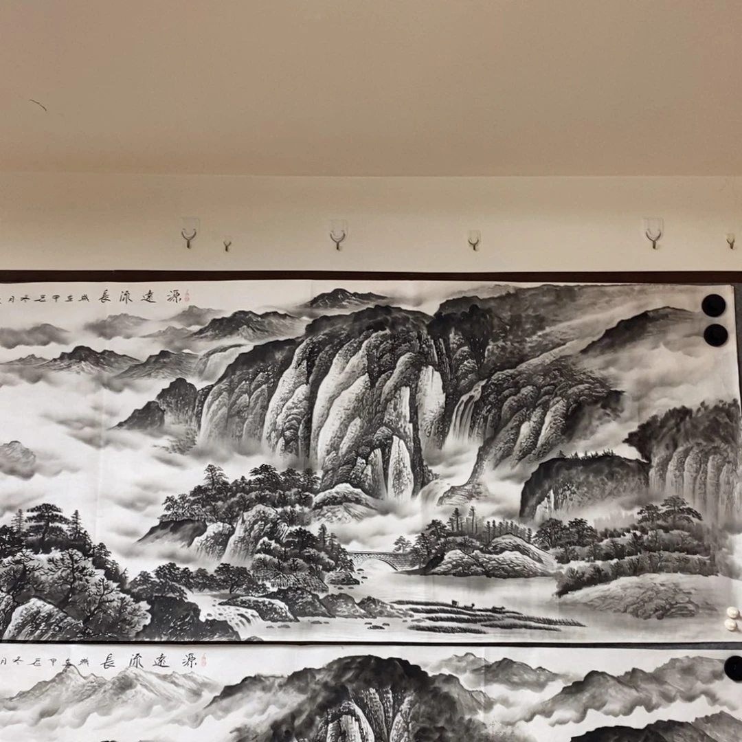 国画Z**l2.4米长的水墨山水画