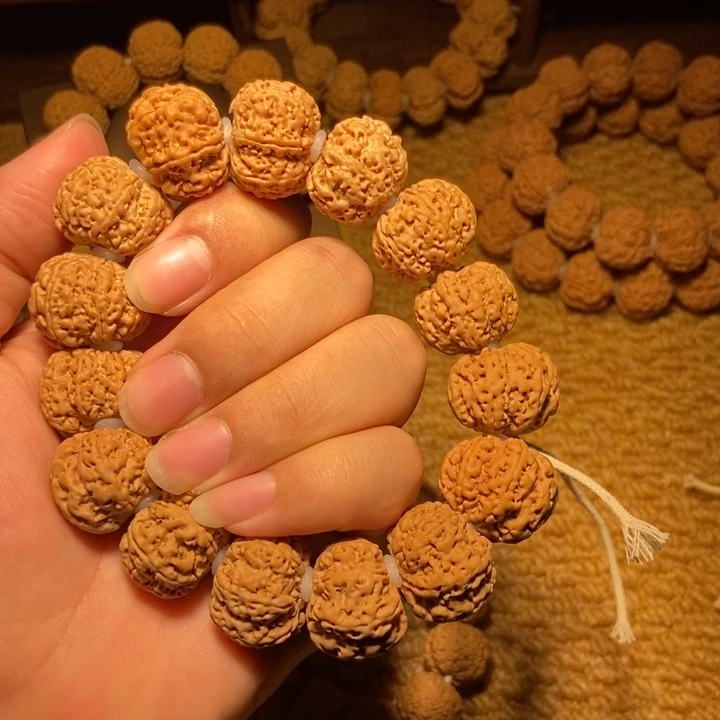 侬***。金刚菩提手串七瓣