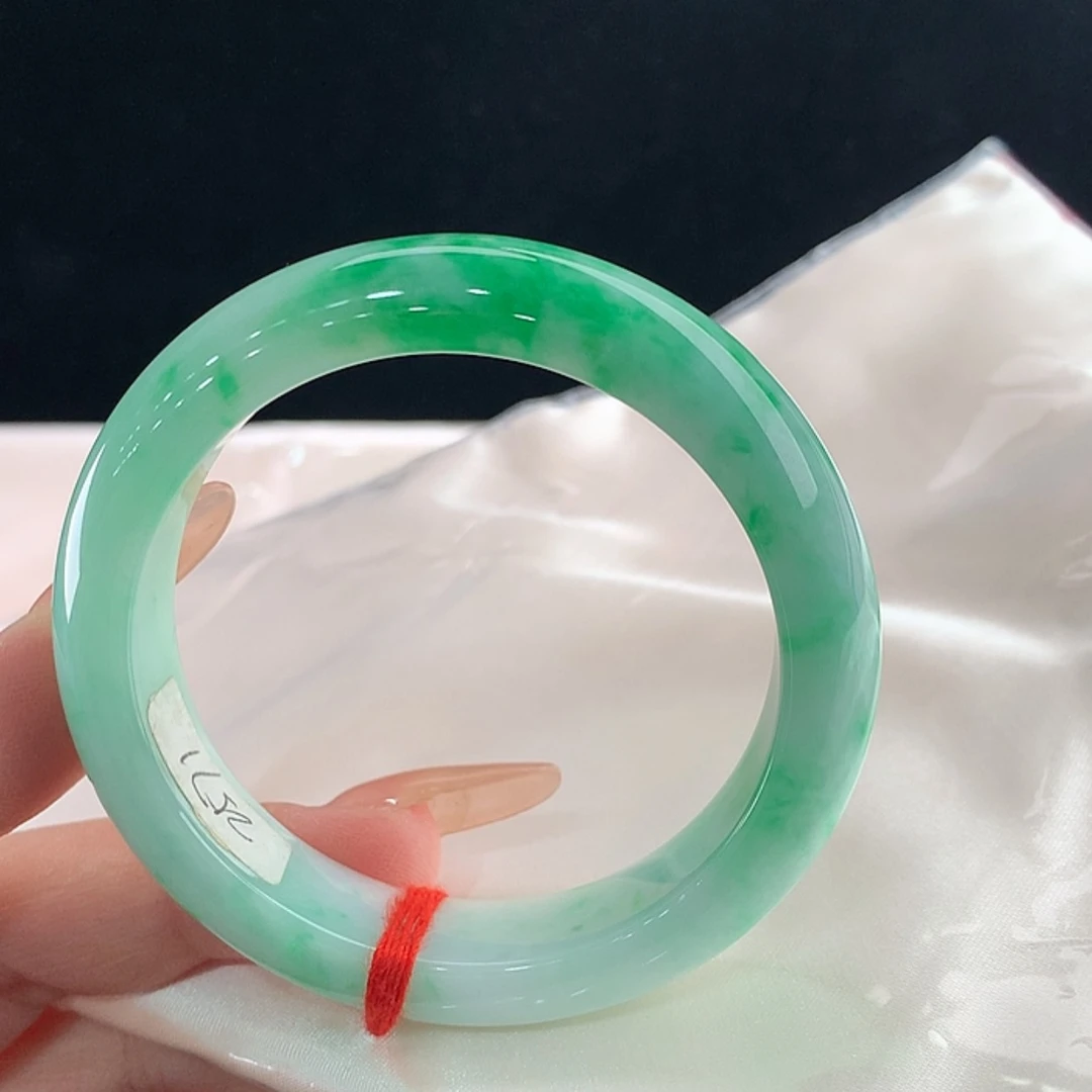 【闪购商品】未镶嵌手镯翡翠52，51/52