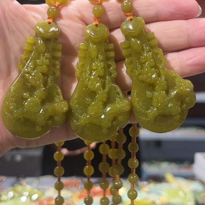 未镶嵌岫玉毛衣链
