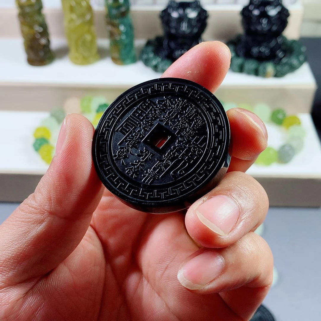 慈***月蛇纹石玉未镶嵌挂件