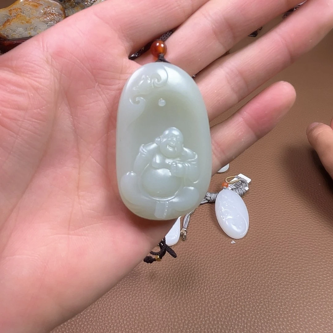 和田玉颈饰未镶嵌