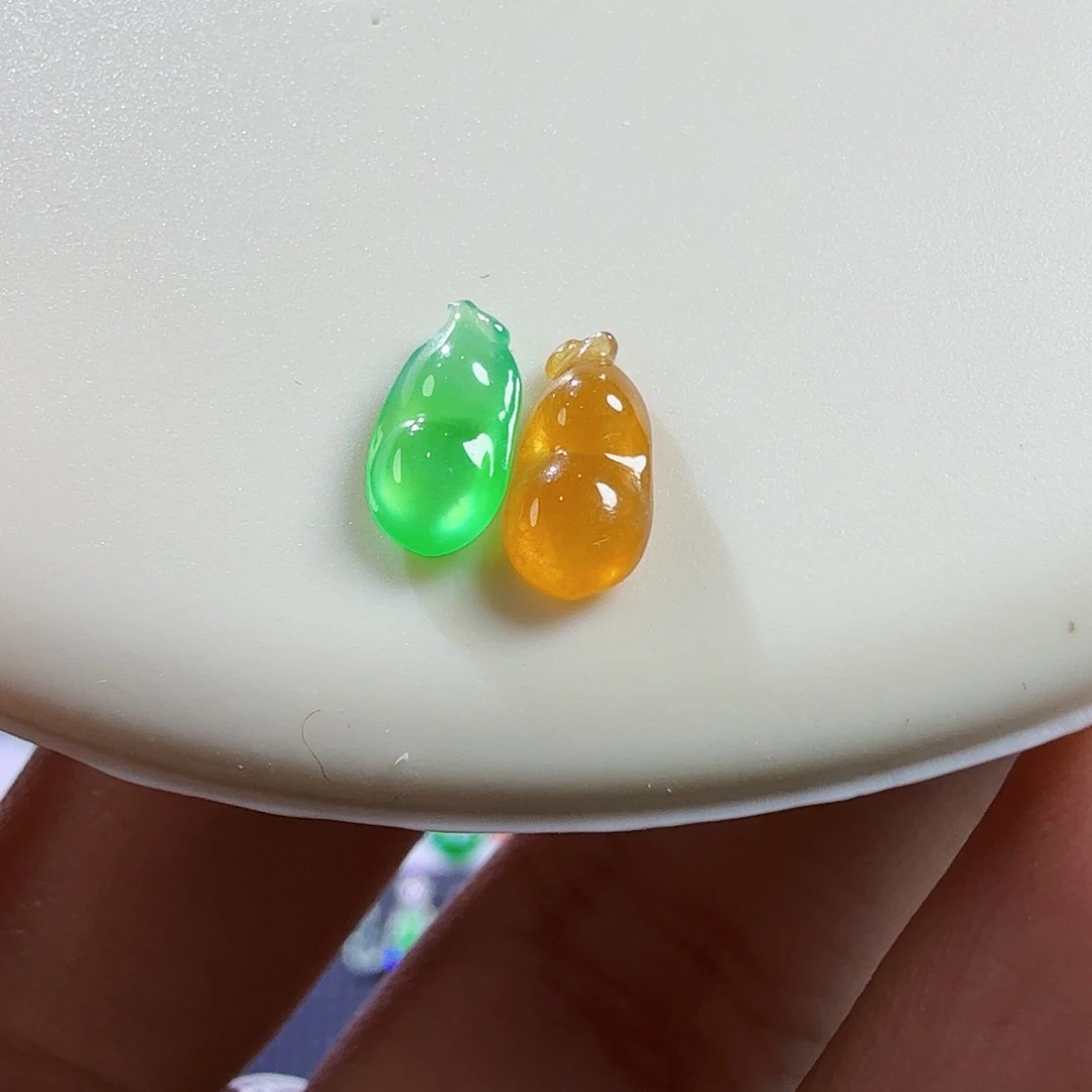 翡翠未镶嵌颈饰力力力推