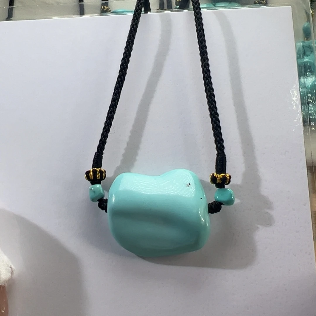 绿松石未镶嵌挂件