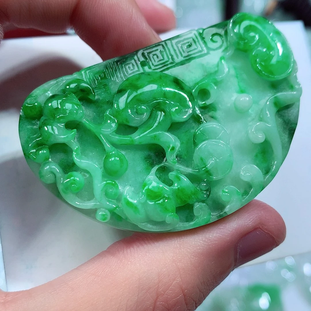颈饰未镶嵌翡翠缅甸翡翠