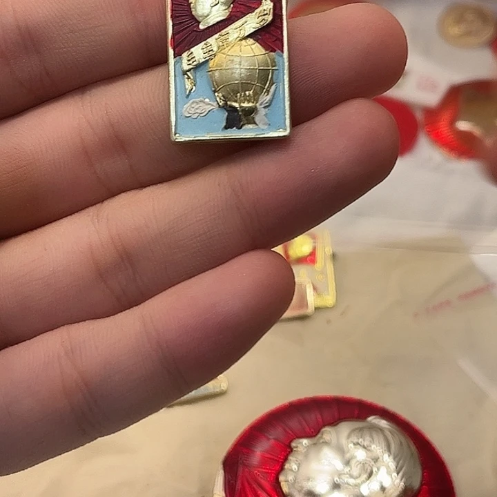 晚***信一一一一一高贵轻人一
