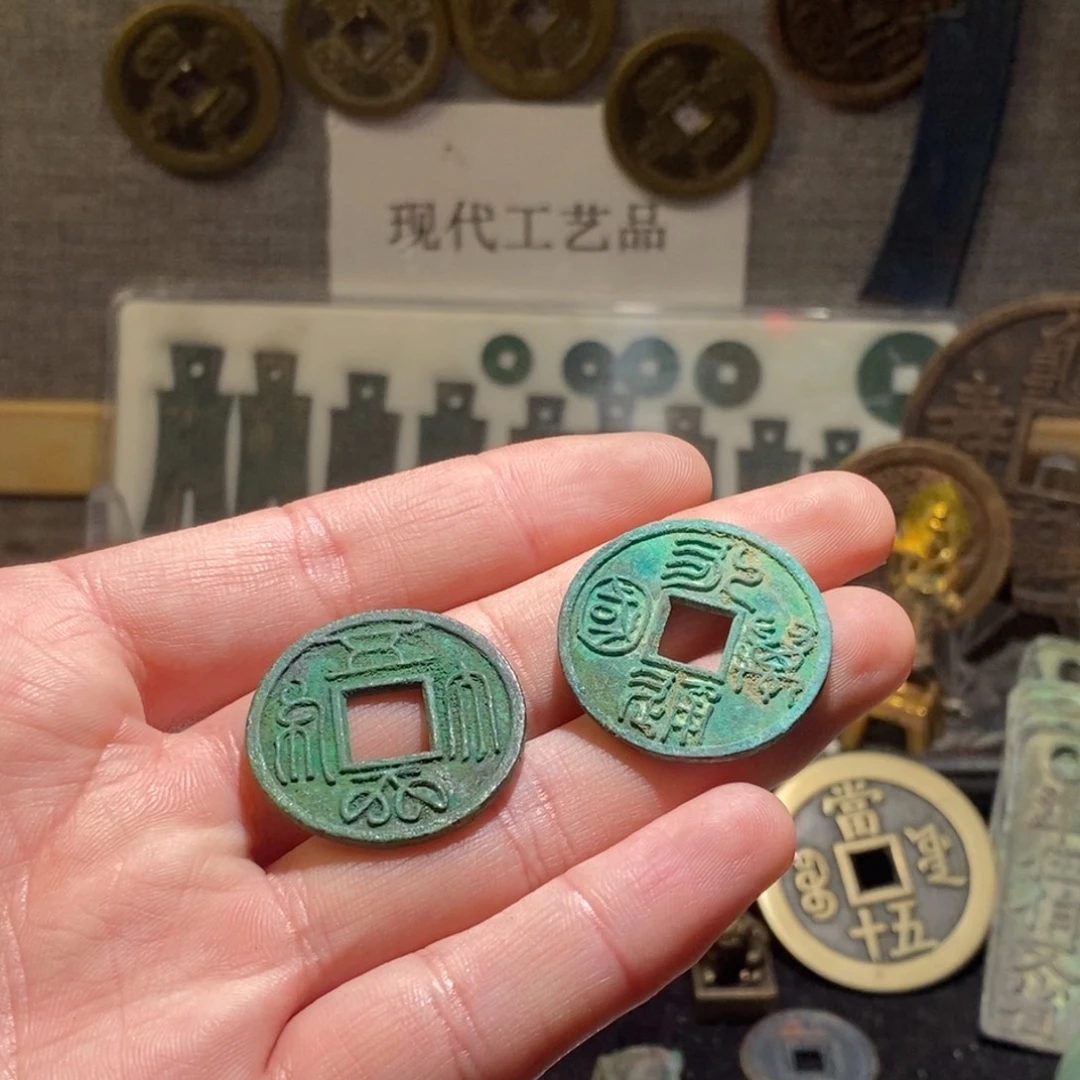 5***.铜现代仿制工艺品