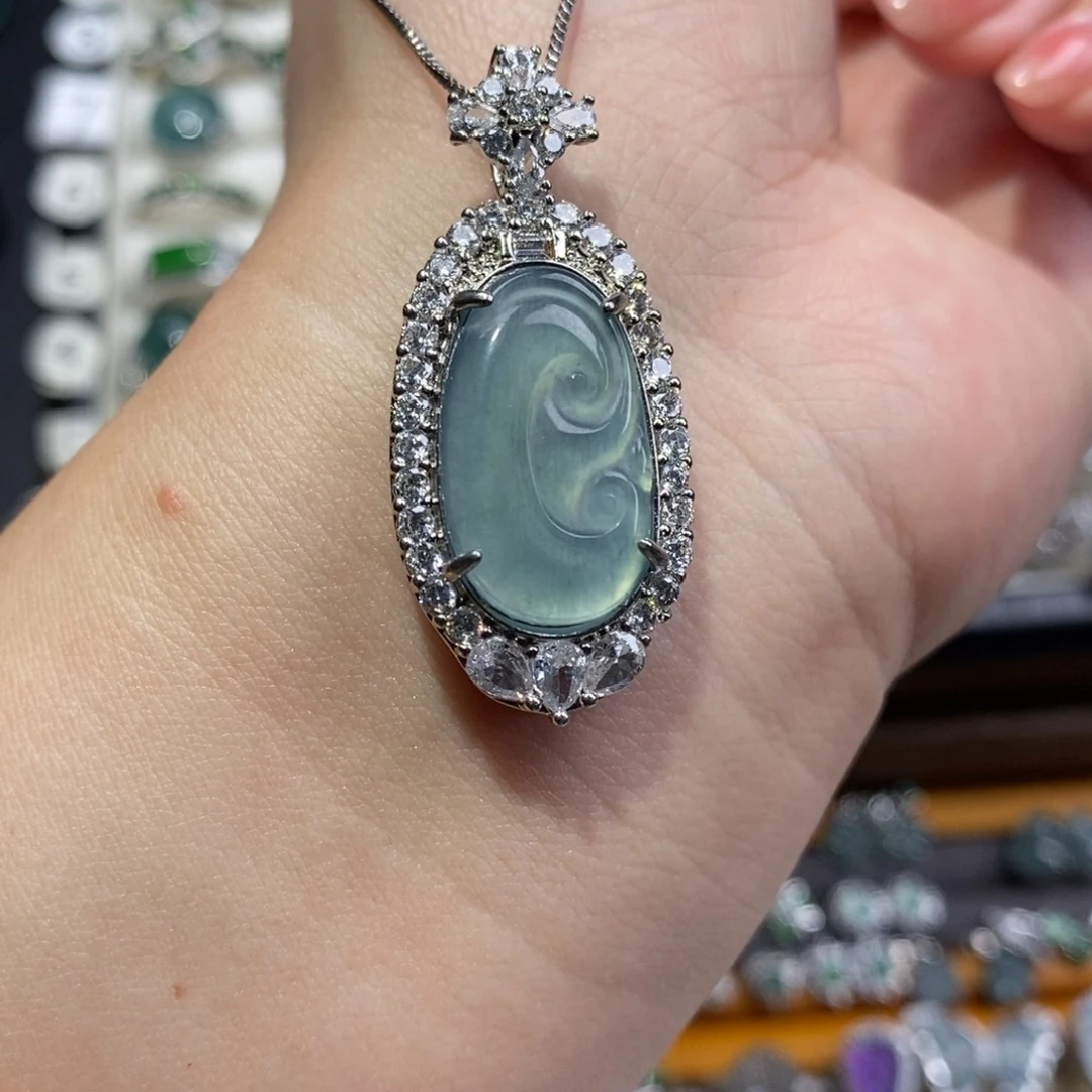 颈饰未镶嵌翡翠翡翠