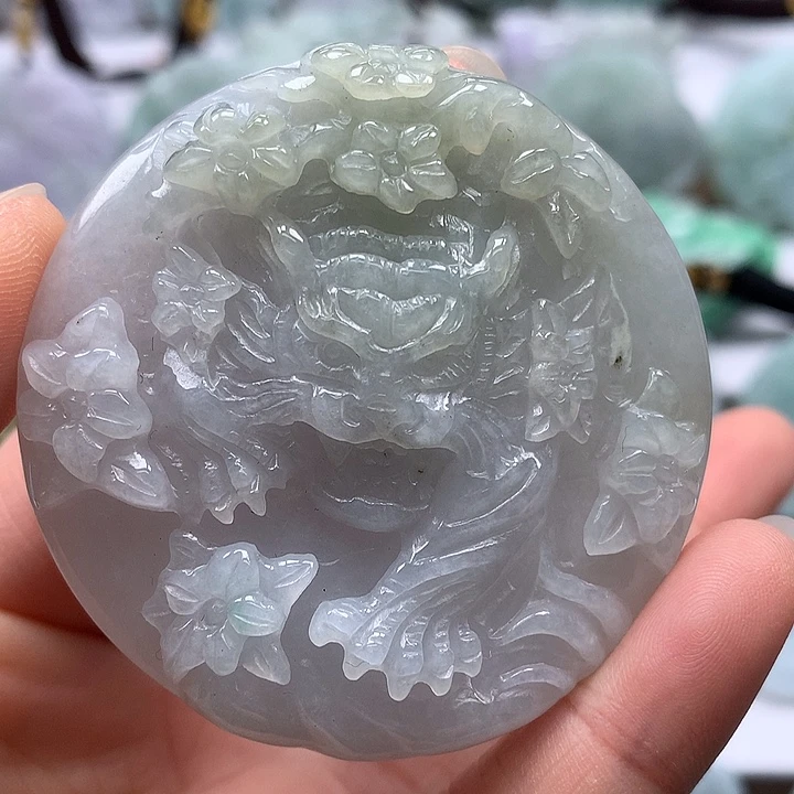 翡翠未镶嵌颈饰霸气侧漏虎虎生威如虎添翼两面工艺福利洒乌鸡料