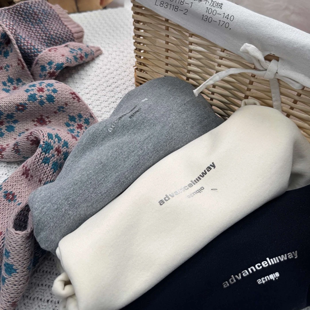 S架。83118-1冬款320克打底T恤字母童装