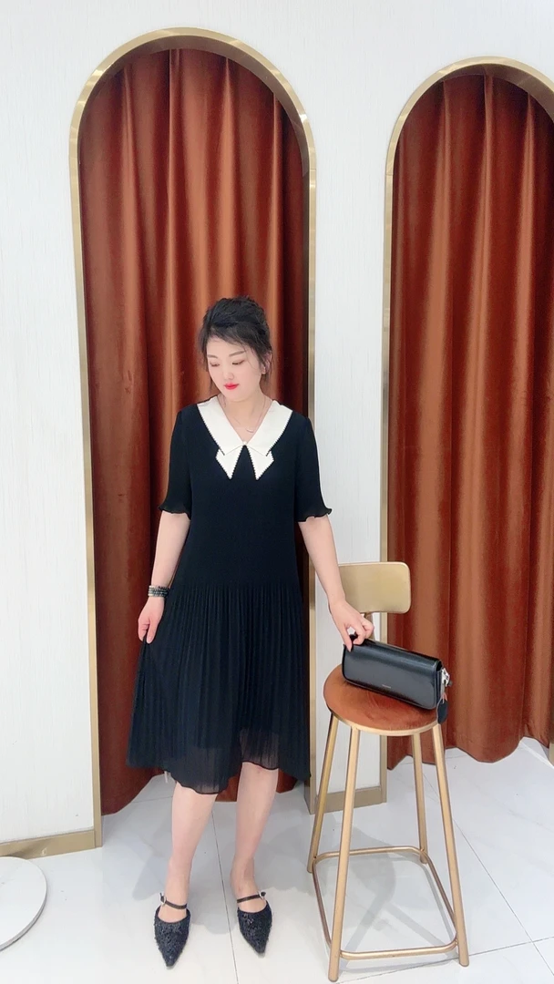 《老郭说穿搭》金2025时尚休闲裙