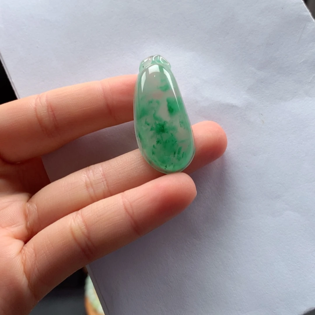 【闪购商品】颈饰未镶嵌石英质玉啥***肥