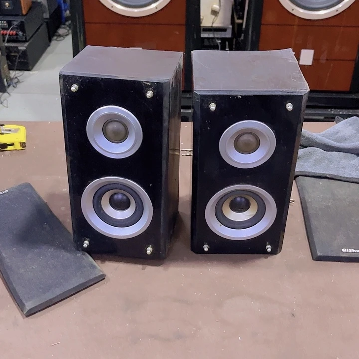 未拆封齐声小箱一对成色不好