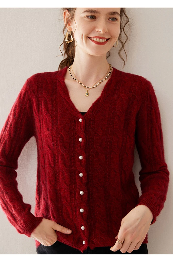七针绞花加厚珍珠扣羊绒开衫 DMC 795