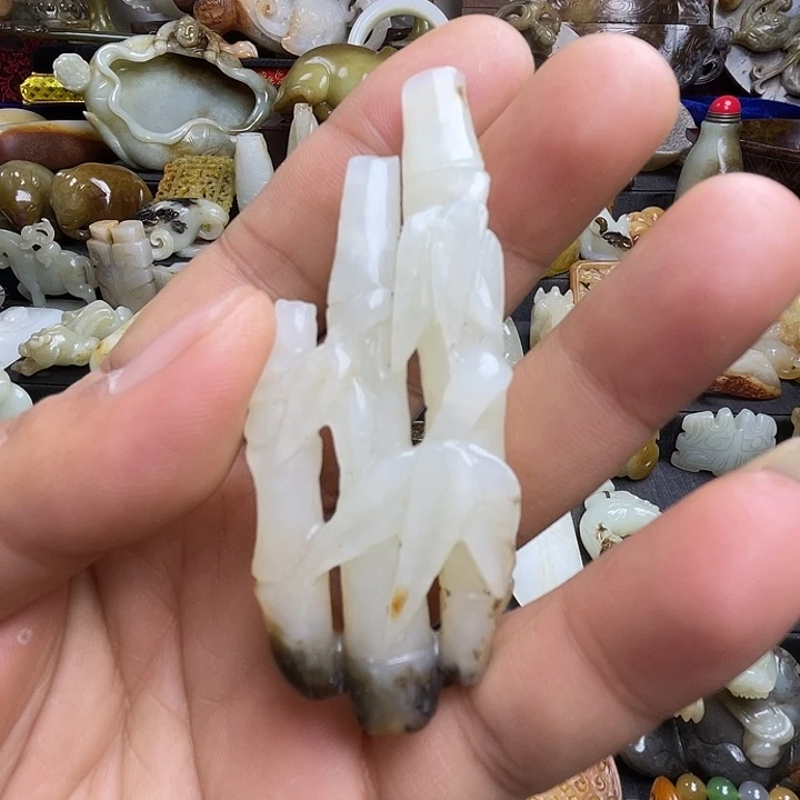 颈饰未镶嵌和田玉