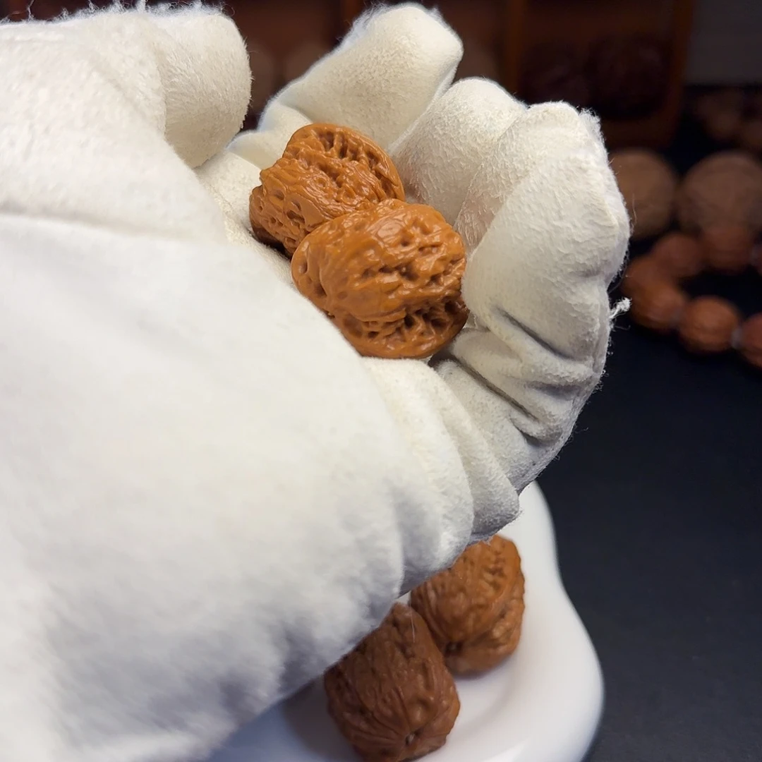 文玩核桃吊坠不***啵野狼