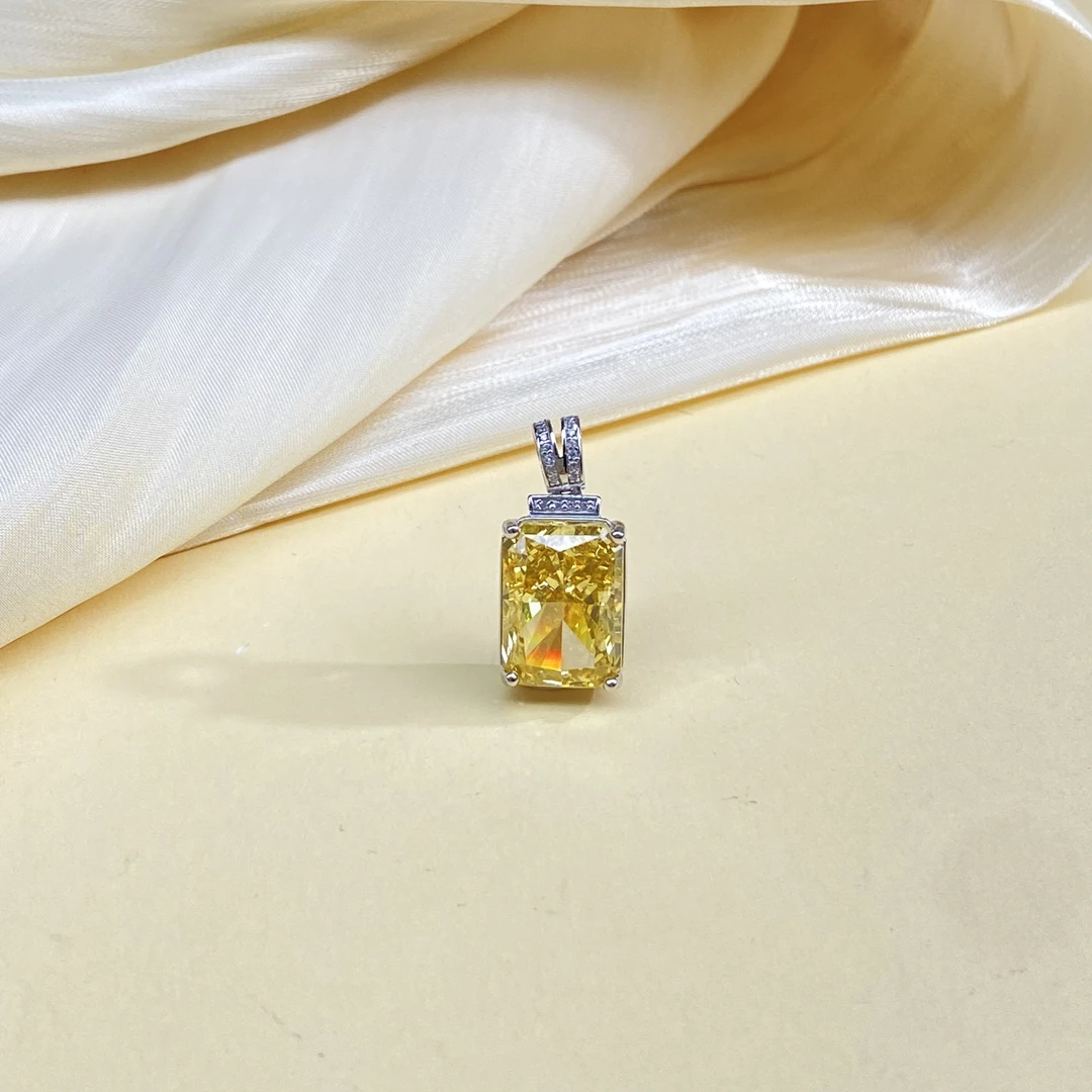 925银合成锆石银制品 【小北好物】锆石吊坠28-17QH79X30-约10*14mm