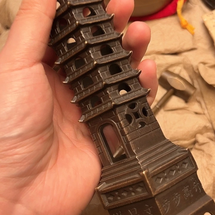 文玩铜器做工精良