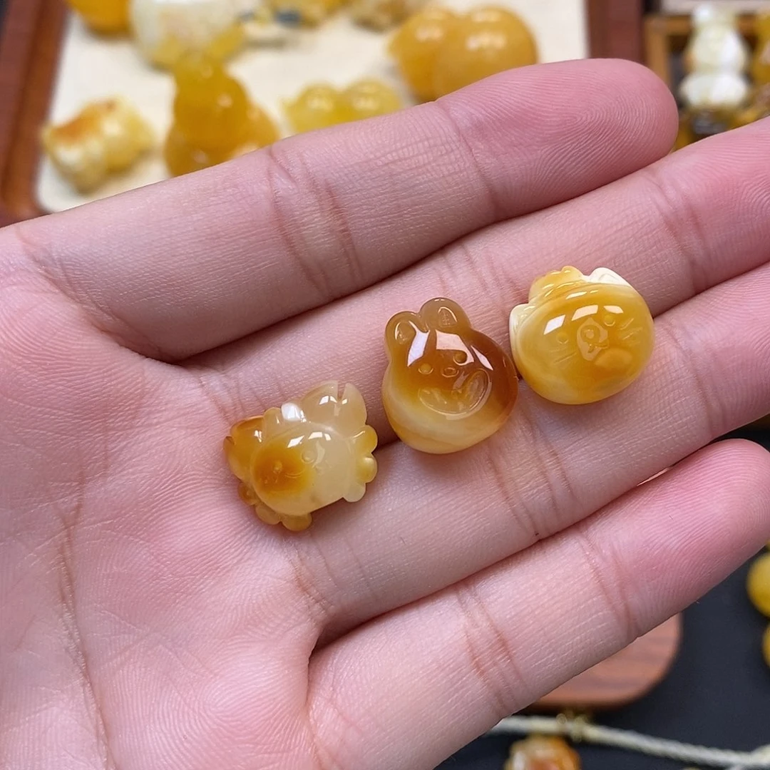 未镶嵌琥珀珠宝奇石小***Y