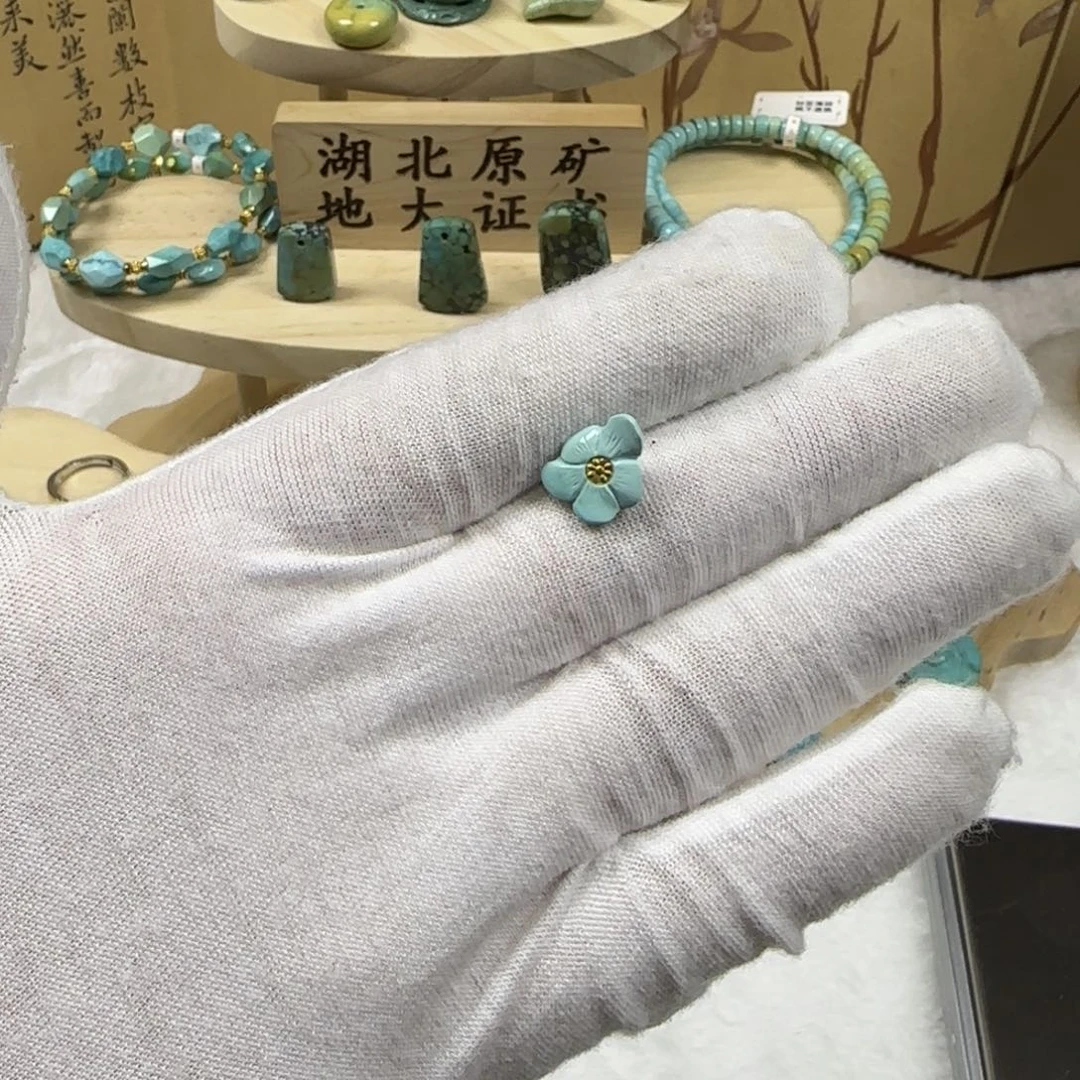 绿松石未镶嵌花花雕刻件16