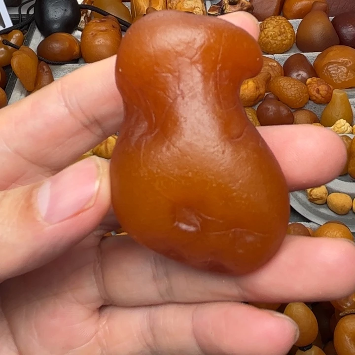 琥珀未镶嵌裸石天然蜜蜡吊坠
