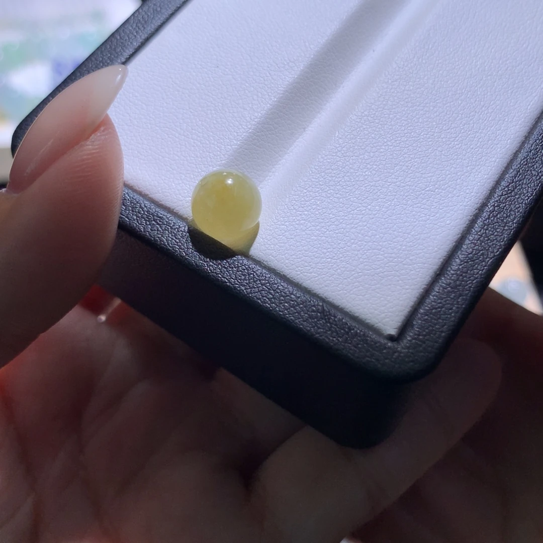 翡翠散珠特价黄翡卡8