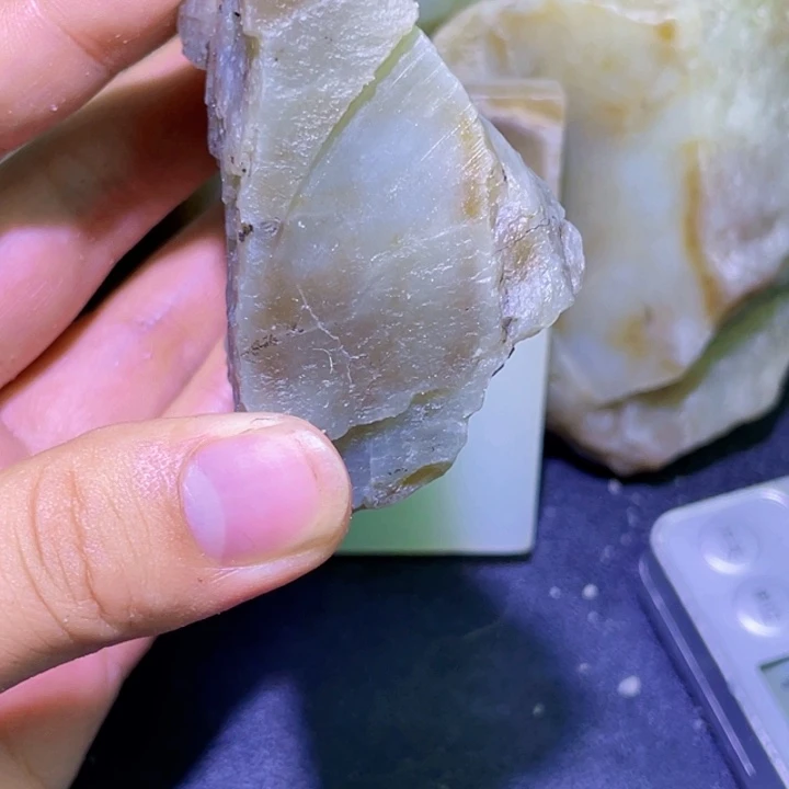 未镶嵌和田玉珠宝半成品