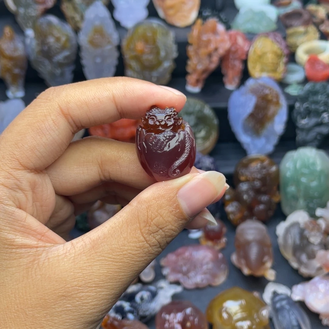 定制玛瑙未镶嵌手工雕刻猫猫龙