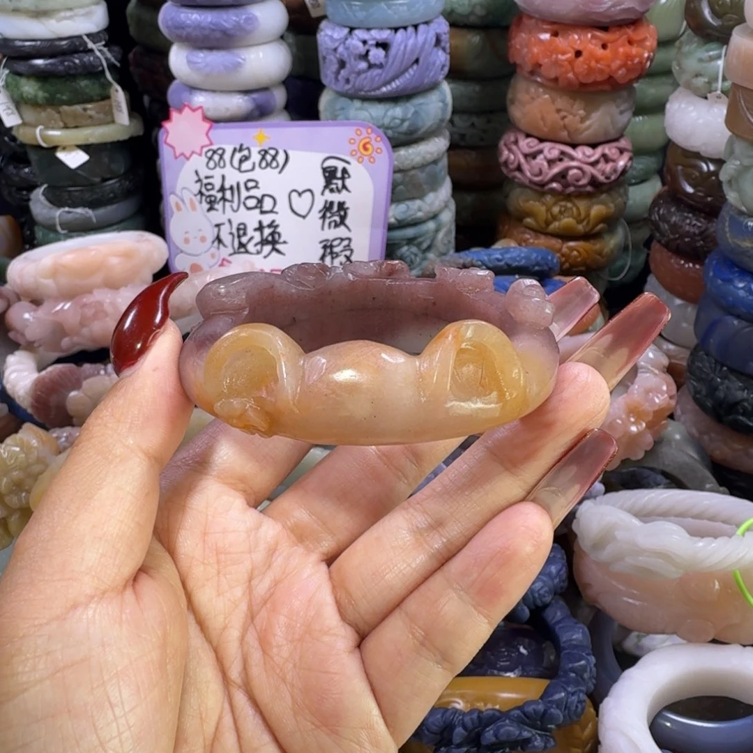 石英质玉（佘太翠）未镶嵌手镯8。53