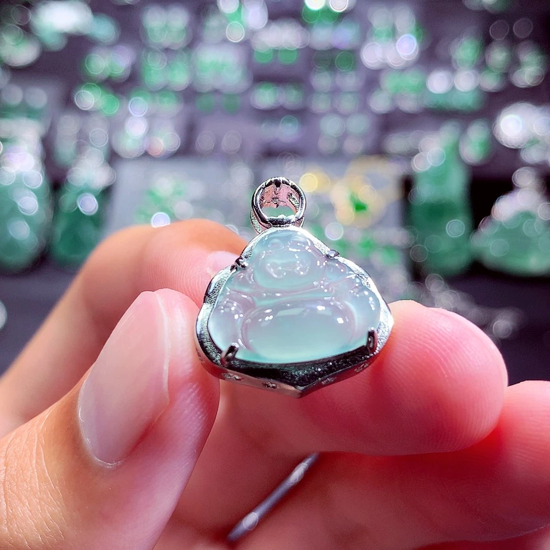 翡翠未镶嵌颈饰挂件