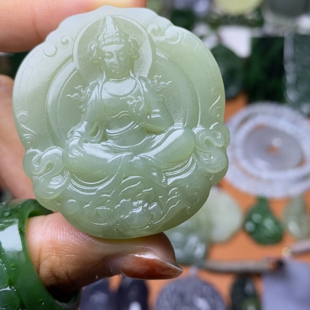 和田玉未镶嵌颈饰