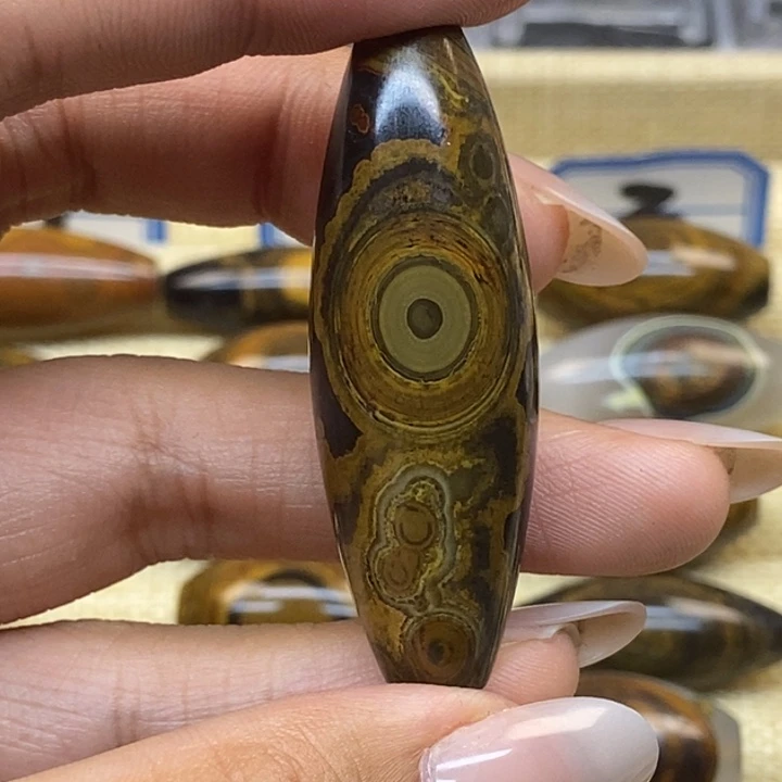 玛瑙/玉髓颈饰未镶嵌就*