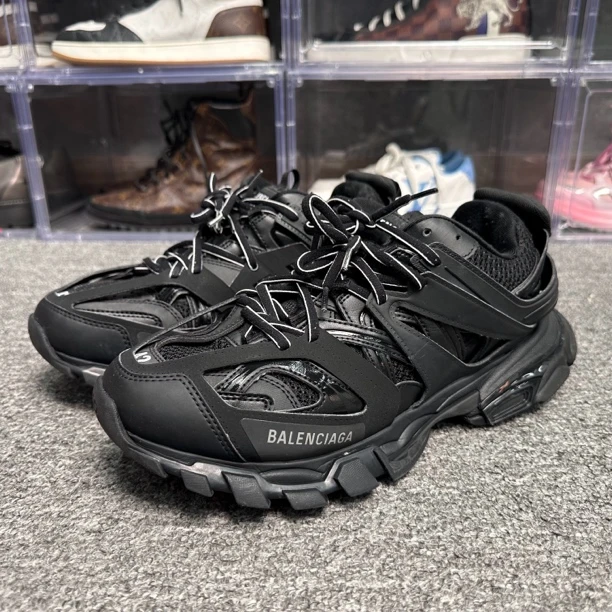 95新 Balenciaga/巴黎世家 42码 巴黎世家track老爹鞋做旧黑 无盒