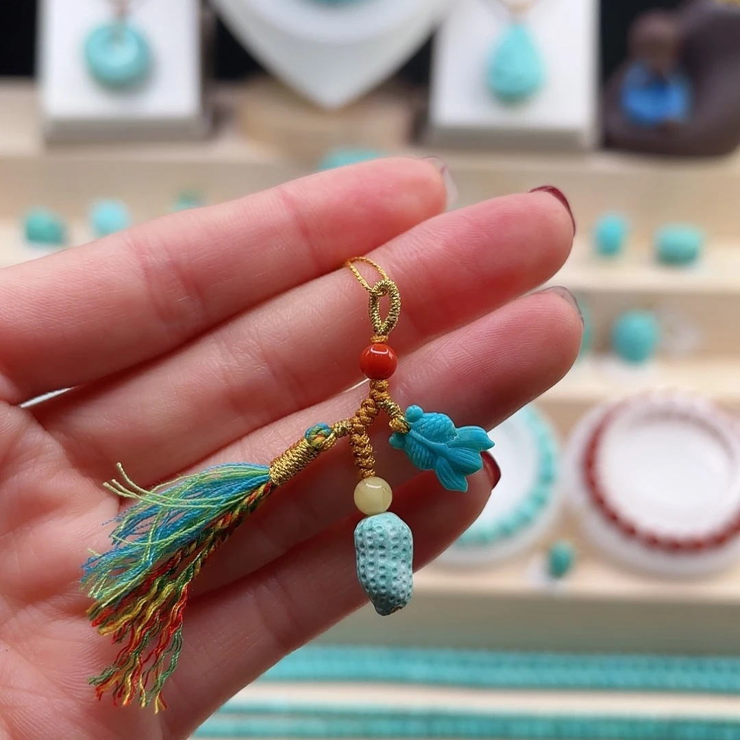 绿松石配饰未镶嵌