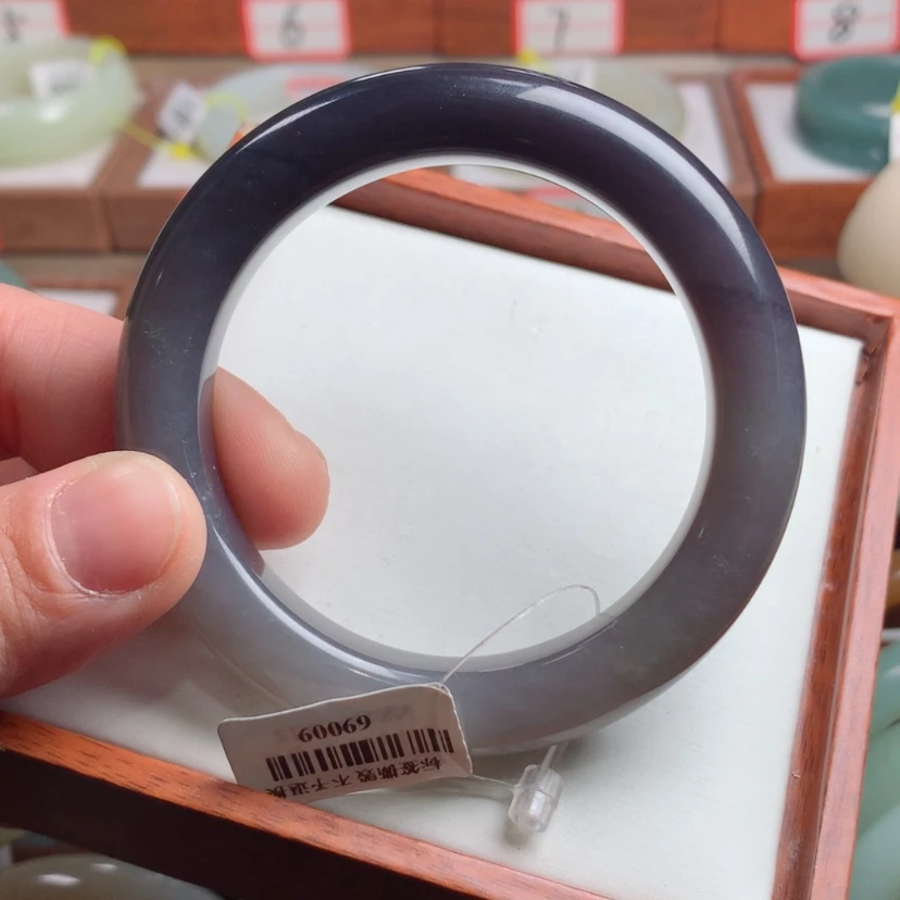 【闪购商品】和田玉手镯未镶嵌