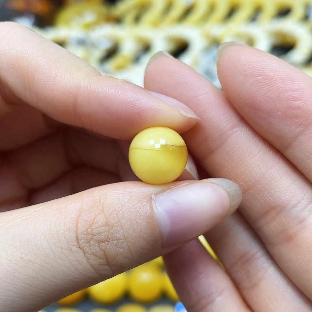 未镶嵌蜜蜡裸石圆珠11.7mm瑕