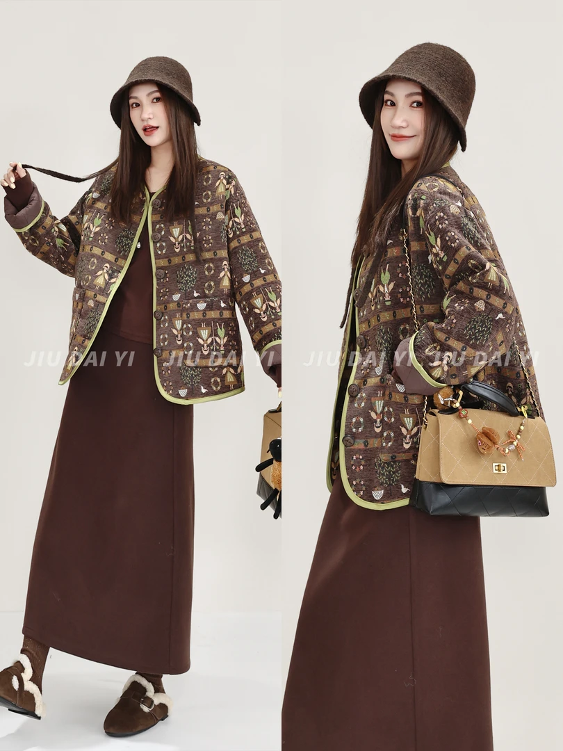 玖黛衣【童话镇】秋冬穿搭宽松复古印花刺绣百搭外套WTP46079