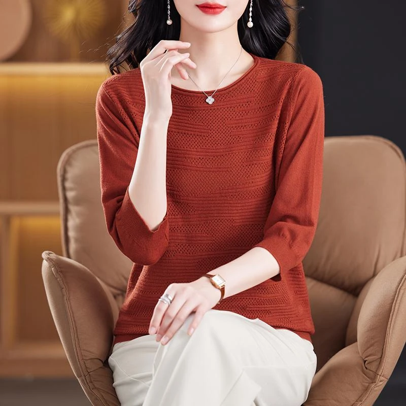 新款薄款洋气针织衫中袖妈妈圆领宽松夏季镂空打底七分袖上衣时尚